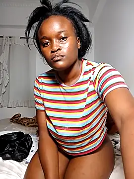 Bella045 online show from 12.25.24