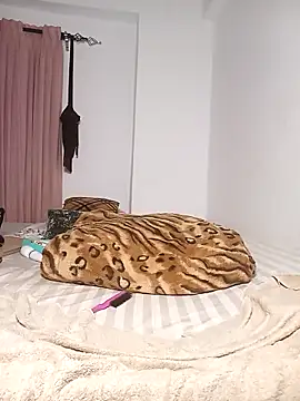 Bella045 online show from 02.12.25