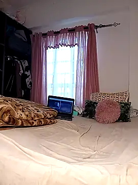 Bella045 online show from 03.19.25