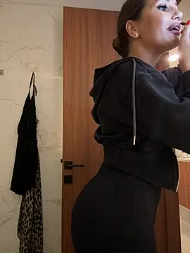 Syka0001 online show from 01.31.25