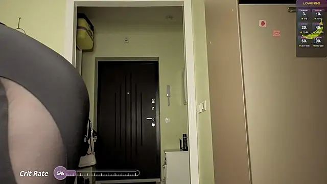 Snapshot of Sussie_Salmon chatting on 09.22.25 Sussie Salmon online show from 09.22.25