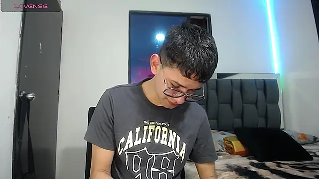 Snapshot of Mr_daren_ chatting on 01.22.25 Mr daren online show from 01.22.25