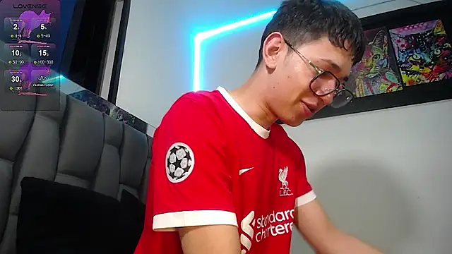 Snapshot of Mr_daren_ chatting on 02.02.25 Mr daren online show from 02.02.25