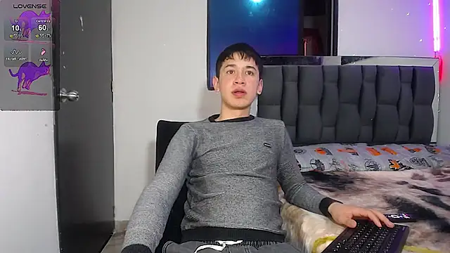 Snapshot of Mr_daren_ chatting on 03.03.25 Mr daren online show from 03.03.25