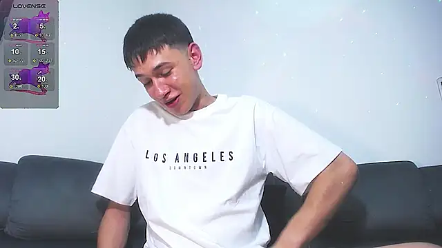 Snapshot of Mr_daren_ chatting on 03.06.25 Mr daren online show from 03.06.25