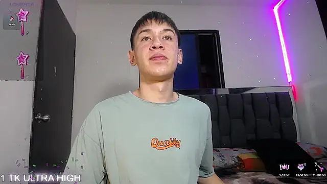 Snapshot of Mr_daren_ chatting on 03.11.25 Mr daren online show from 03.11.25