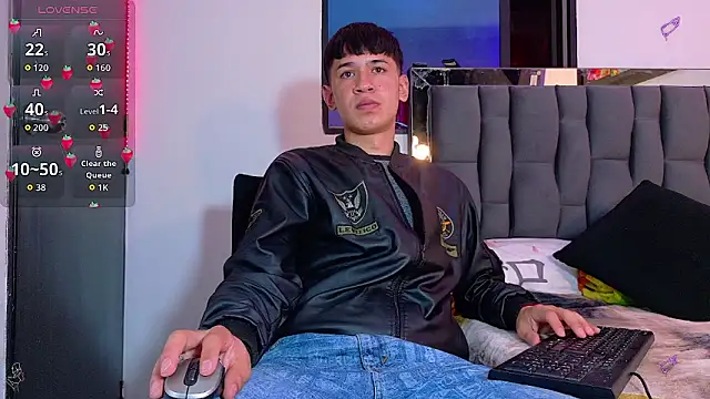 Snapshot of Mr_daren_ chatting on 09.17.25 Mr daren online show from 09.17.25