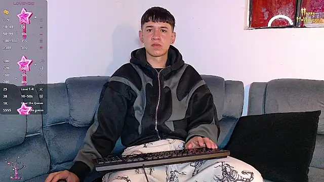 Snapshot of Mr_daren_ chatting on 10.20.25 Mr daren online show from 10.20.25