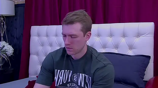 Snapshot of EthanPinkman chatting on 10.05.25 EthanPinkman online show from 10.05.25