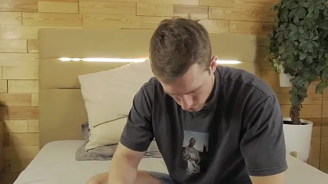 Snapshot of EthanPinkman chatting on 10.08.25 EthanPinkman online show from 10.08.25