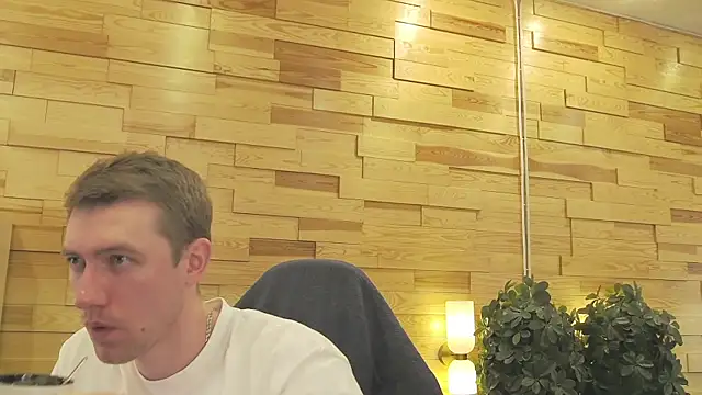 Snapshot of EthanPinkman chatting on 06.10.26 EthanPinkman online show from 06.10.26