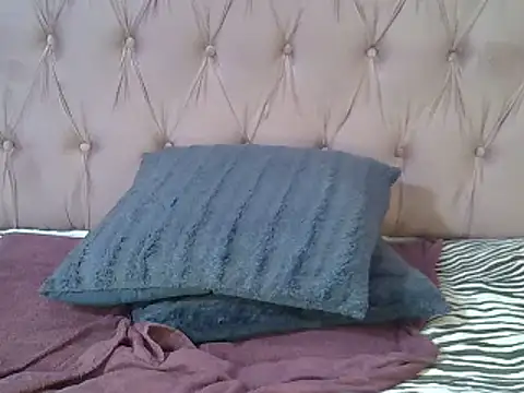 SweetMellowX1 online show from 02.22.25