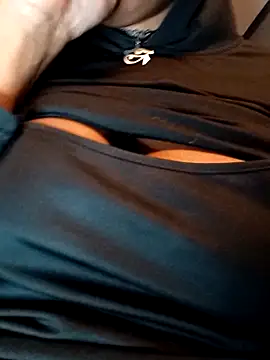 Snapshot of AmazonianMistress chatting on 03.13.25 AmazonianMistress online show from 03.13.25