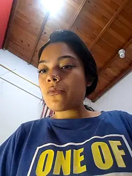 Snapshot of littlemelii chatting on 03.22.25 littlemelii online show from 03.22.25