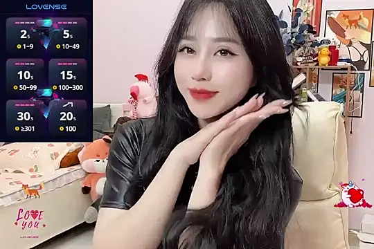  LLisa  online show from 01.07.25