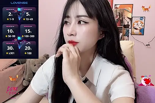  LLisa  online show from 03.05.25