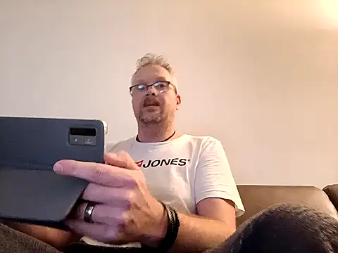 Heidemensch online show from 12.22.24