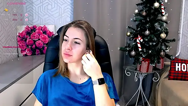 Snapshot of Naughty__Megan chatting on 01.10.25 Naughty Megan online show from 01.10.25