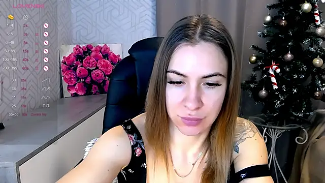 Snapshot of Naughty__Megan chatting on 01.25.25 Naughty Megan online show from 01.25.25