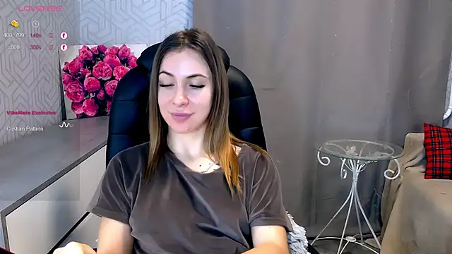Snapshot of Naughty__Megan chatting on 02.15.25 Naughty Megan online show from 02.15.25