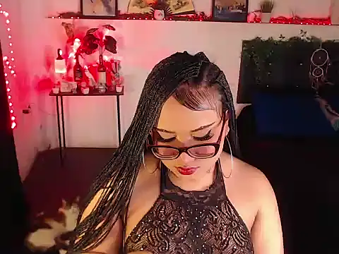 Snapshot of LiaScarlett chatting on 12.15.25 LiaScarlett online show from 12.15.25