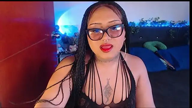 LiaScarlett online show from 06.13.26