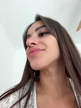 Alisa-Marie online show from 02.04.25