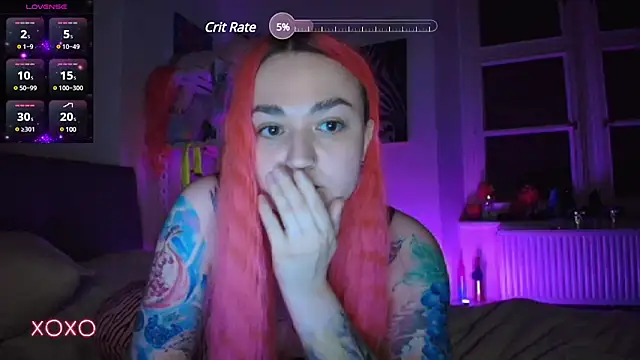 Snapshot of PinkHurricaneOfficial chatting on 02.14.25 PinkHurricaneOfficial online show from 02.14.25