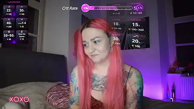 Snapshot of PinkHurricaneOfficial chatting on 02.18.25 PinkHurricaneOfficial online show from 02.18.25