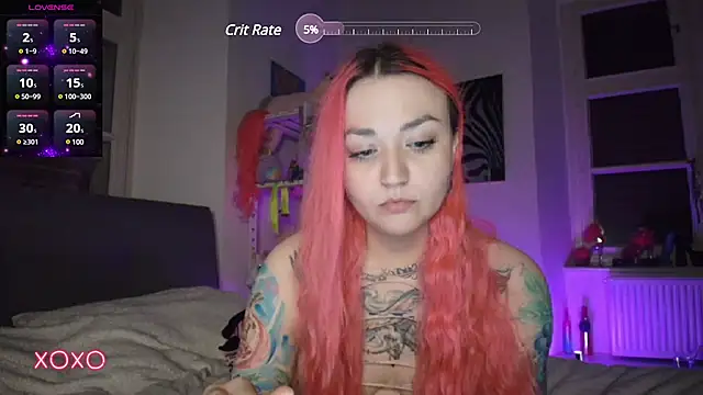 Snapshot of PinkHurricaneOfficial chatting on 02.24.25 PinkHurricaneOfficial online show from 02.24.25