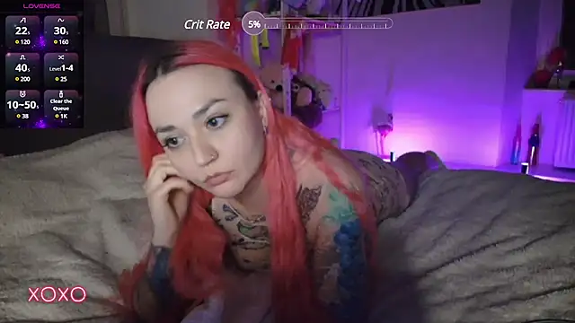 Snapshot of PinkHurricaneOfficial chatting on 02.25.25 PinkHurricaneOfficial online show from 02.25.25