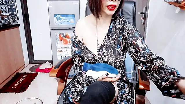 Miu-Le online show from 02.04.26