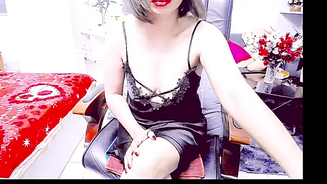 Snapshot of Miu-Le chatting on 05.16.26 Miu-Le online show from 05.16.26