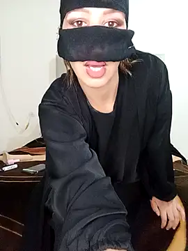 Snapshot of jasminearabsexy chatting on 11.20.25 jasminearabsexy online show from 11.20.25