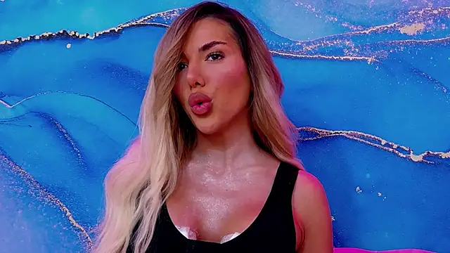 ClaraHazel online show from 02.28.25