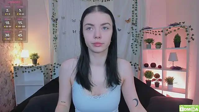 Solar Moon online show from 01.06.25