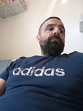 Snapshot of ivat80 chatting on 05.27.26 ivat80 online show from 05.27.26
