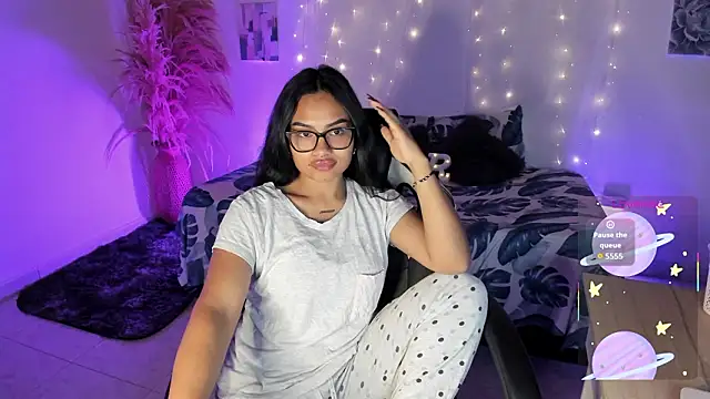 Riana Kean online show from 02.08.26