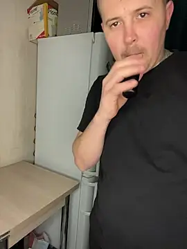 MrMrsRight online show from 12.22.25