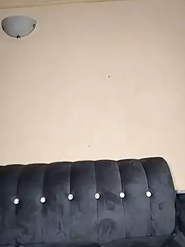 Snapshot of Winnie_- chatting on 02.06.25 Winnie - online show from 02.06.25