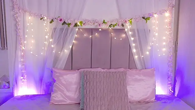 Julie Bennet online show from 03.01.26