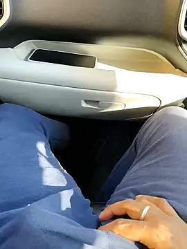 Snapshot of Cum_on_your_tityyy chatting on 01.25.25 Cum on your tityyy online show from 01.25.25