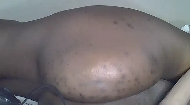 Snapshot of weusi12wetu chatting on 02.28.25 weusi12wetu online show from 02.28.25