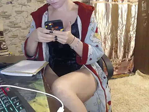 Snapshot of _Kitti_ chatting on 12.13.24  Kitti  online show from 12.13.24