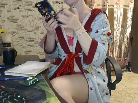 Snapshot of _Kitti_ chatting on 12.19.24  Kitti  online show from 12.19.24