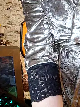 Snapshot of _Kitti_ chatting on 12.21.24  Kitti  online show from 12.21.24