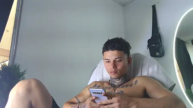 Skartoliver online show from 09.26.25