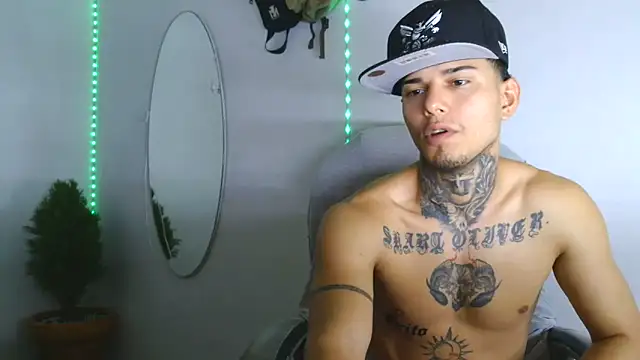 Skartoliver online show from 10.18.25