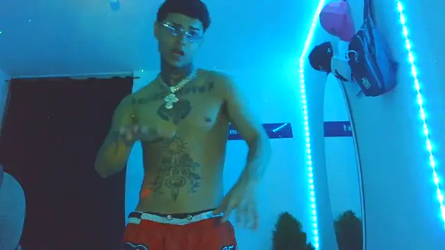 Skartoliver online show from 10.31.25