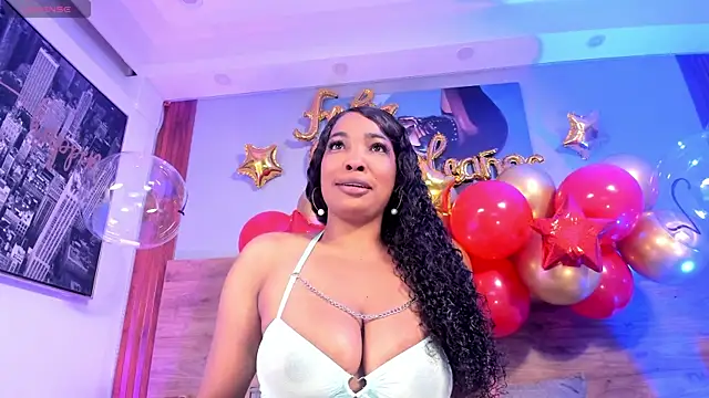 Snapshot of Aliisson_Cruz chatting on 11.07.25 Aliisson Cruz online show from 11.07.25